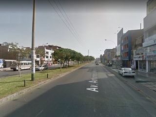 Foto 12 de CASA EN VENTA DE 3 PISOS CON ZONIFICACION COMERCIAL EN AV. ANTUNEZ DE MAYOLO