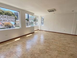 Foto 2 de Oficina en Renta – Av. República y Diego de Almagro - La Pradera
