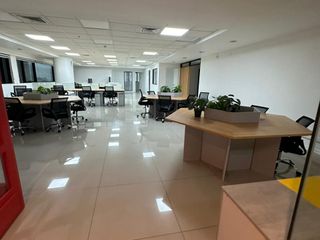 Foto 13 de OFICINA EN ALQUILER O VENTA EN SANTIAGO DE SURCO 552m2