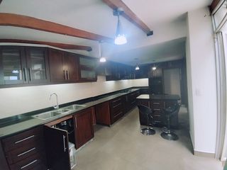 Foto 7 de Se Renta Casa en el Pinar Alto a 2 minutos del C:C. El Bosque