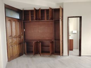 Foto 6 de ARRIENDO OFICINA con 2 ambientes, sector La Alameda, Quito.