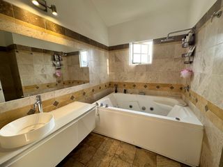 Foto 24 de Venta de Casa en Condominio con piscina, terraza y jardín, en El Sol de La Molina, La Molina