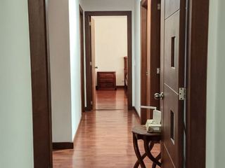 Foto 10 de HERMOSO DEPARTAMENTO EN CUMBAYA