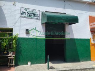 Foto 1 de Vendemos local con depósito cerca a la plaza de mercado de Girardot.