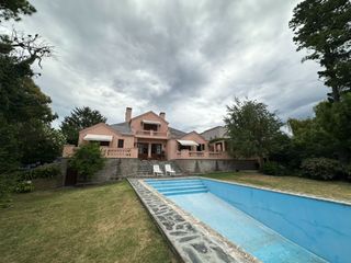 Foto 4 de Avenida Bolivar casa a la venta.