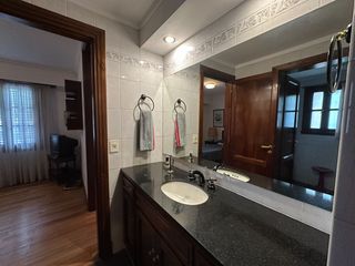 Foto 8 de Avenida Bolivar casa a la venta.