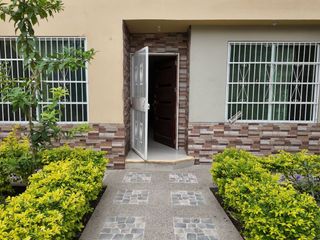 Foto 2 de casa de venta en manta ciudad azteca K/G