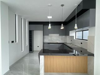Foto 2 de VENTA DE CASA EN URB. PRIVADA EN EL DORADO