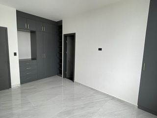 Foto 3 de VENTA DE CASA EN URB. PRIVADA EN EL DORADO