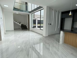 Foto 4 de VENTA DE CASA EN URB. PRIVADA EN EL DORADO