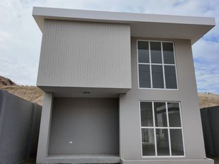 Foto 2 de casas de venta en manta zona sur vía spondylus J/G