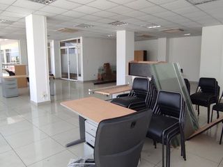 Foto 5 de oficina de alquiler en manta zona sur barrio umiña