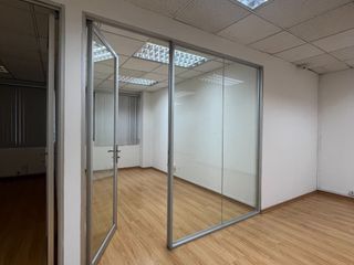 Foto 8 de Oficina en Arriendo – Espaciosa, Moderna y con Excelente Ubicación