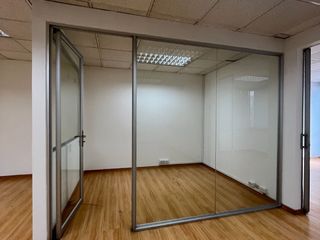 Foto 10 de Oficina en Arriendo – Espaciosa, Moderna y con Excelente Ubicación