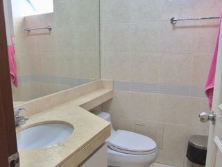 Foto 18 de 🏡 ¡Alquiler de Departamento Semi-Amoblado en Miraflores! Ubicación Premium y Excelente Iluminación 🌟