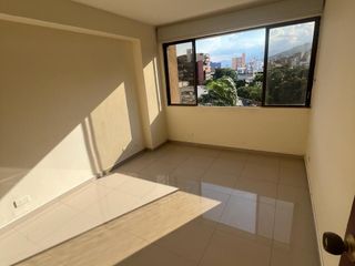 Foto 4 de VENDO APARTAMENTO AREA 58.8 EN EL NORTE E CALI CERCA A LA CLINICA OCCIDENTE