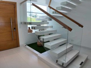 Foto 5 de Casa de Venta en manta zona sur ciudad del Mar YT