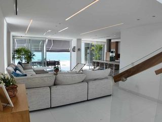 Foto 7 de Casa de Venta en manta zona sur ciudad del Mar YT