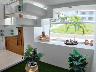 Foto 35 de Casa de Venta en manta zona sur ciudad del Mar YT