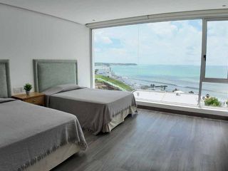 Foto 56 de Casa de Venta en manta zona sur ciudad del Mar YT