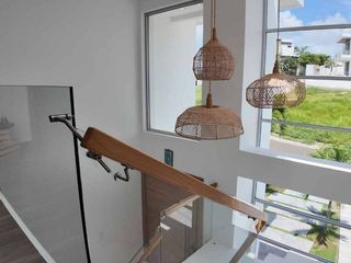 Foto 61 de Casa de Venta en manta zona sur ciudad del Mar YT