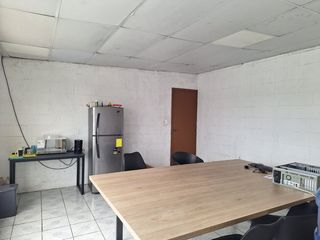 Foto 3 de VENTA GALPON INDUSTRIAL DE OPORTUNIDAD, NORTE DE QUITO, SECTOR LA CRISTIANIA
