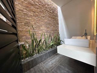 Foto 15 de Venta de Imponente Finca de Lujo en el Corazón del Lago Calima – Un Refugio Exclusivo para los Amantes del Lujo, los Deportes Acuáticos y la Vida en F