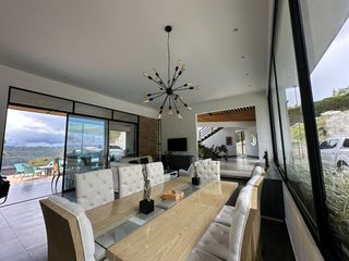 Foto 23 de Venta de Imponente Finca de Lujo en el Corazón del Lago Calima – Un Refugio Exclusivo para los Amantes del Lujo, los Deportes Acuáticos y la Vida en F