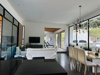 Foto 25 de Venta de Imponente Finca de Lujo en el Corazón del Lago Calima – Un Refugio Exclusivo para los Amantes del Lujo, los Deportes Acuáticos y la Vida en F