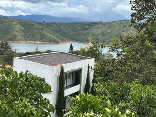 Foto 57 de Venta de Imponente Finca de Lujo en el Corazón del Lago Calima – Un Refugio Exclusivo para los Amantes del Lujo, los Deportes Acuáticos y la Vida en F