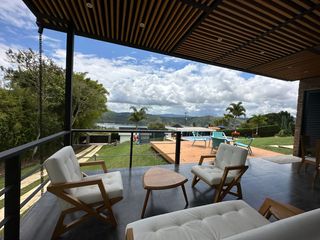 Foto 51 de Venta de Imponente Finca de Lujo en el Corazón del Lago Calima – Un Refugio Exclusivo para los Amantes del Lujo, los Deportes Acuáticos y la Vida en F