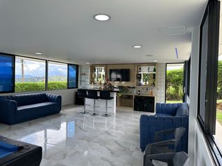 Foto 63 de Venta de Imponente Finca de Lujo en el Corazón del Lago Calima – Un Refugio Exclusivo para los Amantes del Lujo, los Deportes Acuáticos y la Vida en F