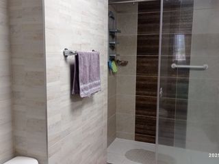 Foto 8 de VENTA ESTRATEGICO APTO  - CONTIGUO CCIAL PREMIER LIMONAR