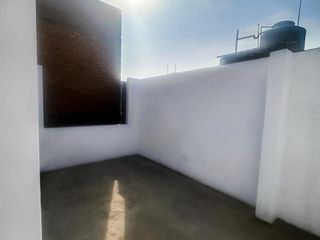 Foto 7 de VENTA DE CASA EN :  LA URB ANTONIA MORENO DE CACERES- VENTANILLA