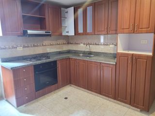 Foto 6 de Arrienda, apartamento 135m2, 3 habitaciones, 2 baños, 2parqueaderos