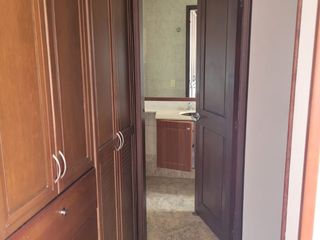 Foto 10 de Arrienda, apartamento 135m2, 3 habitaciones, 2 baños, 2parqueaderos