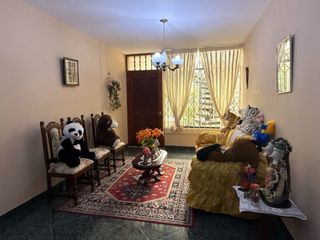 Foto 1 de VENTA CASA URB. SAN ISIDRO I ETAPA - TRUJILLO