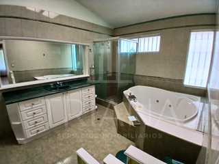 Foto 34 de Renta de Residencia con piscina en La Primavera - San Patricio, Cumbaya