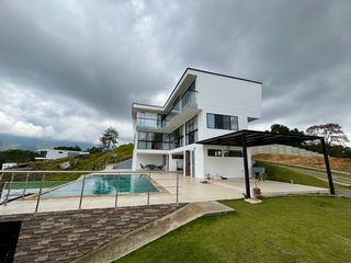 Foto 3 de Casa Campestre con vista a la ciudad