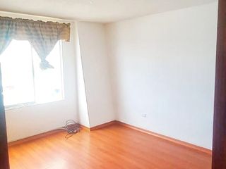 Foto 12 de RENTO casa de 120 M2 con 3 hab ,2 parqueos en Calderón