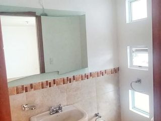 Foto 15 de RENTO casa de 120 M2 con 3 hab ,2 parqueos en Calderón