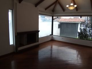 Foto 6 de Venta - Casa - Urbanización El Condado - Norte - Quito