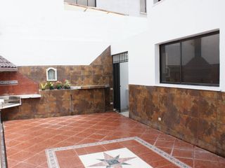 Foto 30 de Venta - Casa - Urbanización El Condado - Norte - Quito