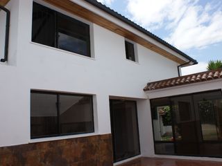 Foto 34 de Venta - Casa - Urbanización El Condado - Norte - Quito