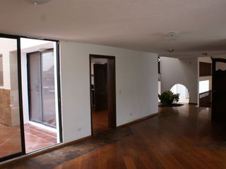 Foto 36 de Venta - Casa - Urbanización El Condado - Norte - Quito