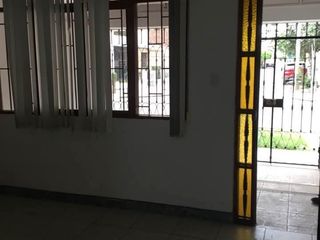 Foto 4 de CASA EN ALQUILER - SAN ISIDRO - ICA - A MEDIA CUADRA DE LA AV. SAN MARTIN - EX SUNAFIL