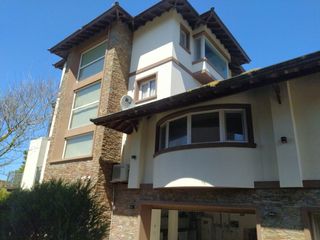 Foto 2 de VENTA - MAR DE LAS PAMPAS - EXCLUSIVO CHARLET ESTILO AMERICANO