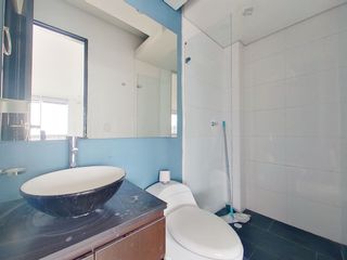 Foto 11 de Oficina en Arriendo en Santa Barbara Uzaque 702