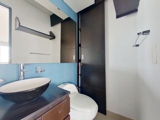 Foto 12 de Oficina en Arriendo en Santa Barbara Uzaque 702