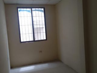 Foto 4 de Vendo Casa Rentera de 2 plantas Guayacanes norte de Guayaquil